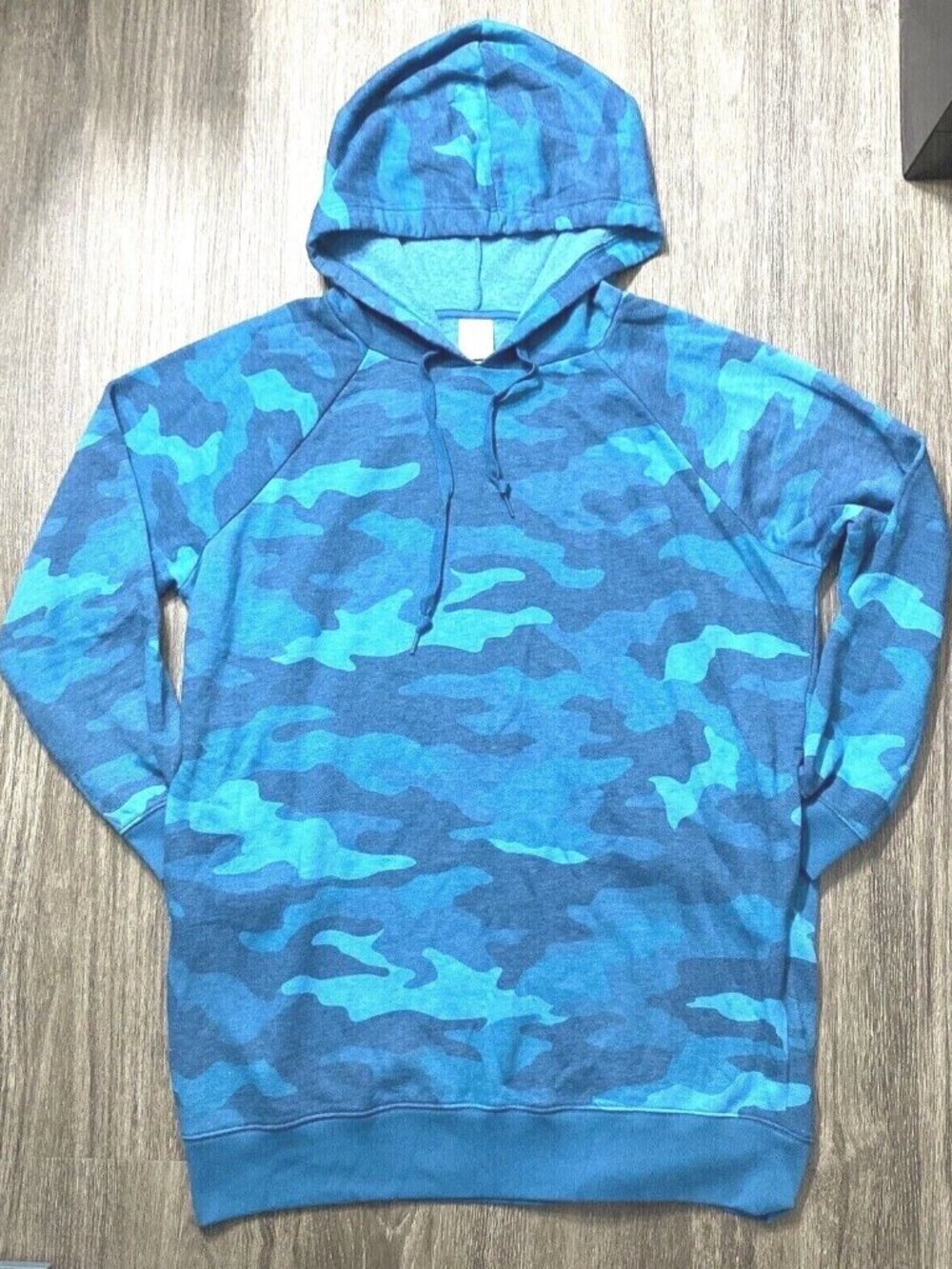 PINK Victoria Secret Women's Size Medium Pullover Long Hoodie Blue Camo